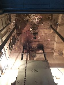 dirty-condition-of-elevator-pit